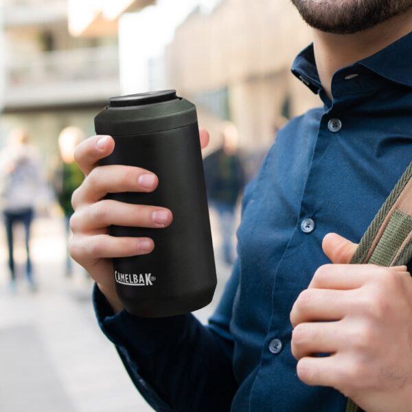 CamelBak Horizon Can Cooler Mug - 500ml - Image 5