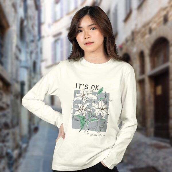 TRENDSWEAR Harlow Women's Long Sleeve Crew - Image 4