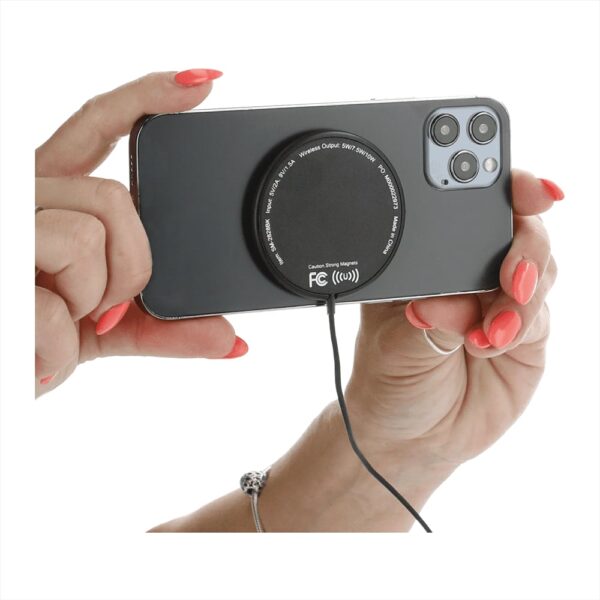 MagClick™ Fast Wireless Charging Pad - Image 10