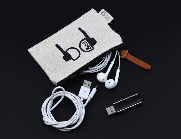 Calico Earphone Pouch 8.5cm x 13cm - Image 4
