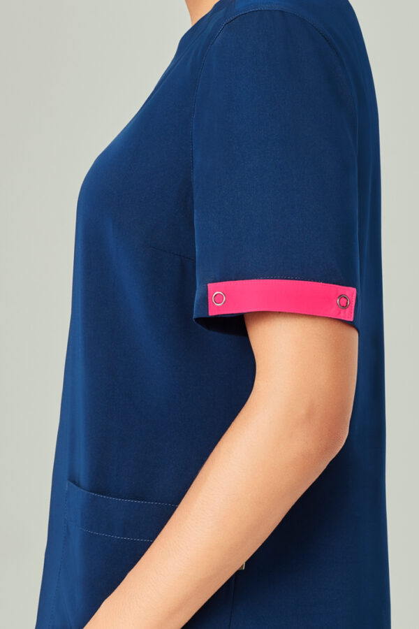Unisex Avery Scrub Identifier - Image 4