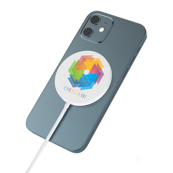 Wolf Magnetic Wireless Charger - Image 2