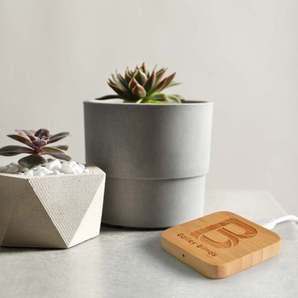 Arc Square Bamboo Wireless Charger - Image 8